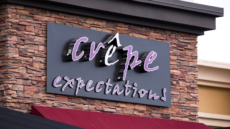 Crêpe Expectations exterior