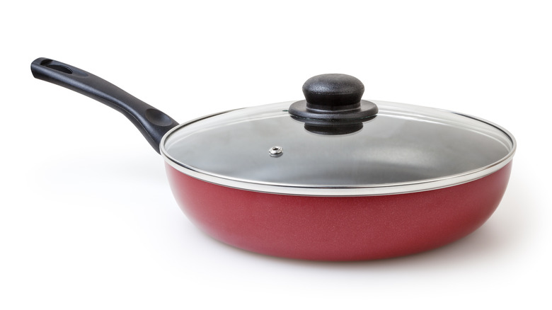 sauté pan with lid