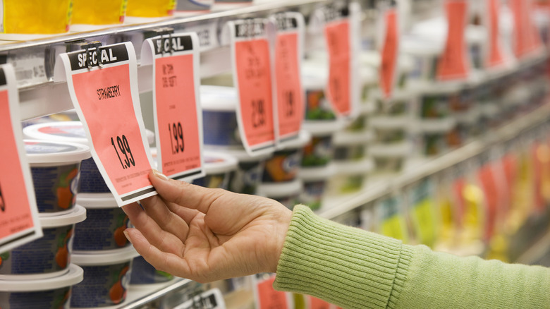 specials in grocery aisle