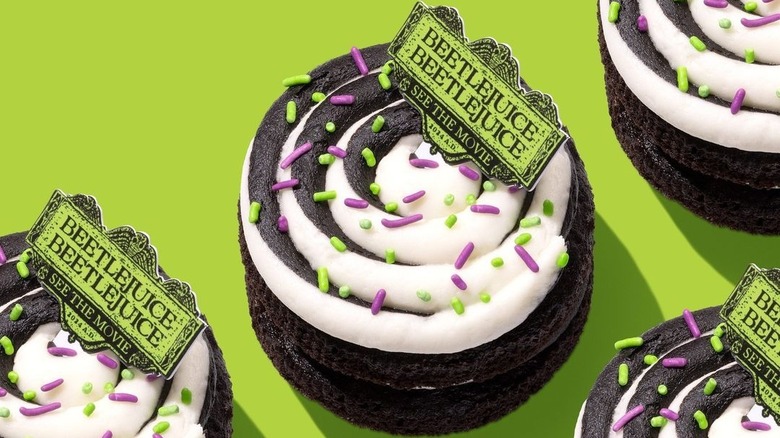 crumbl beetlejuice special cake