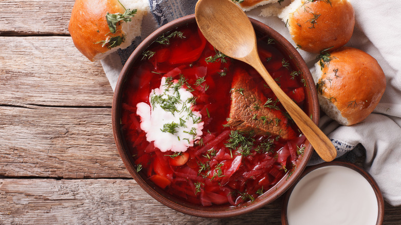 Borscht beet soup