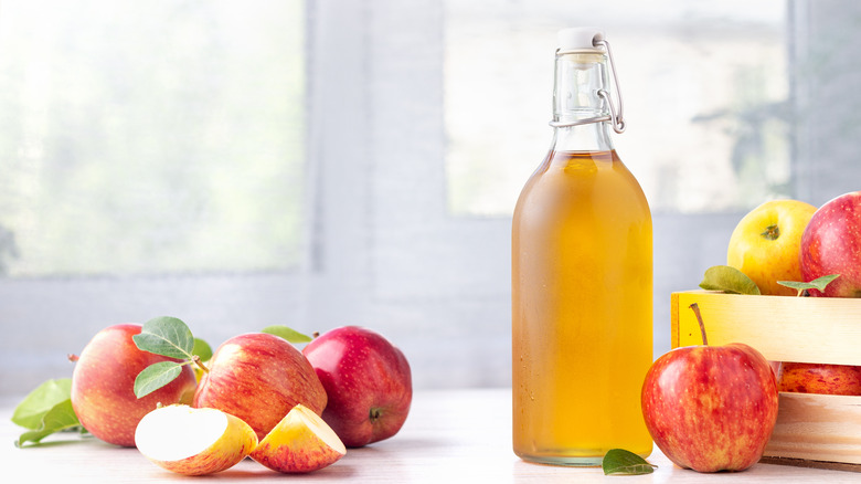 Apple cider vinegar