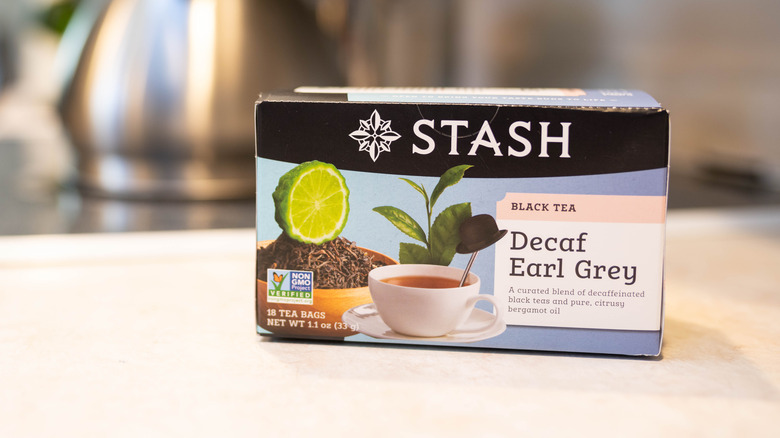 Stash tea box