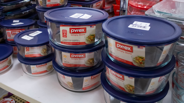 Pyrex containers on shelf