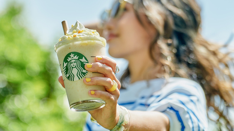 Setouchi Lemon Cake Frappuccino