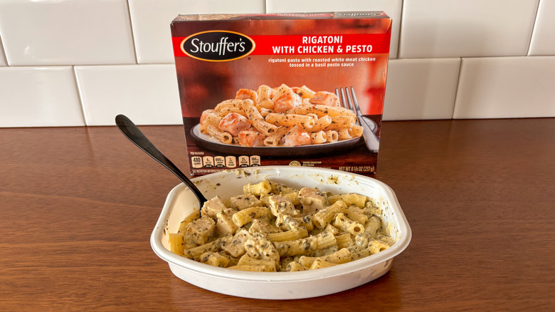 Stouffer's rigatoni chicken pesto entree