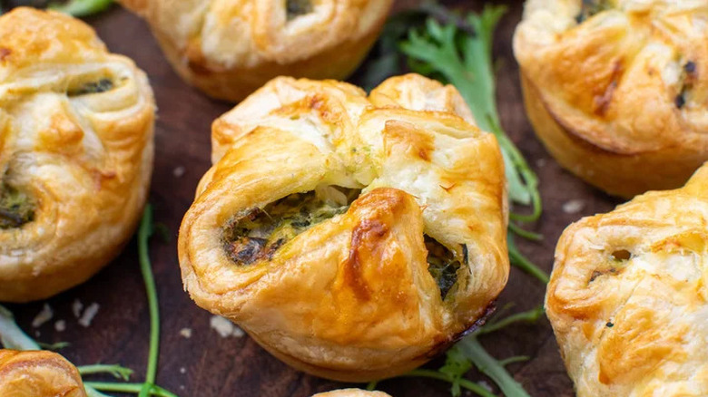 Spinach And Sun-Dried Tomato Puffs