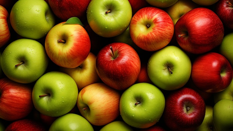 assorted apples