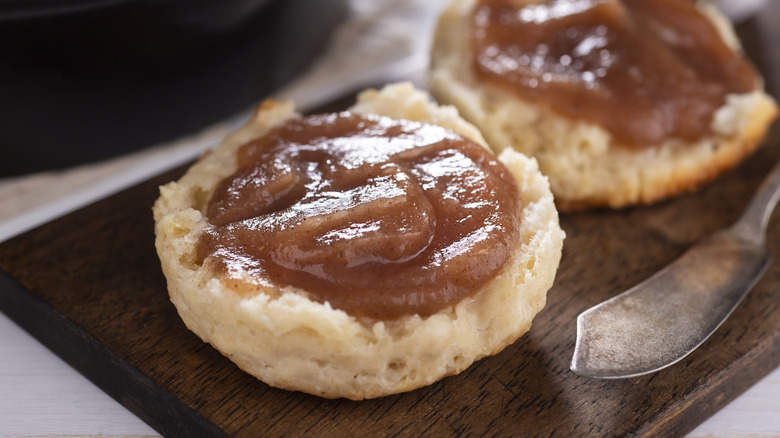 apple butter biscuits