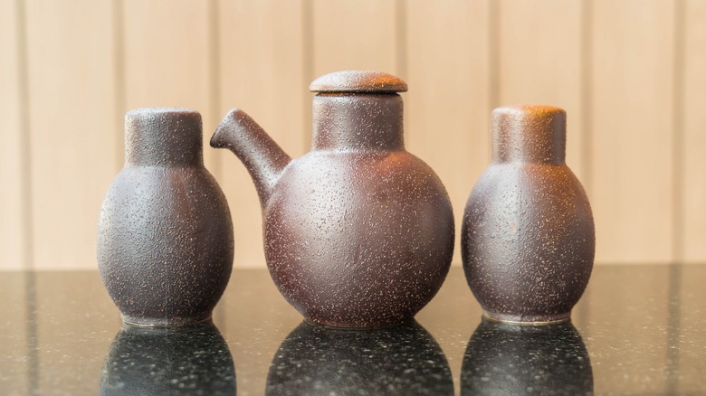 Japanese condiment servers