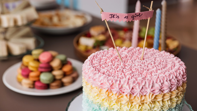 Baby reveal cake stand