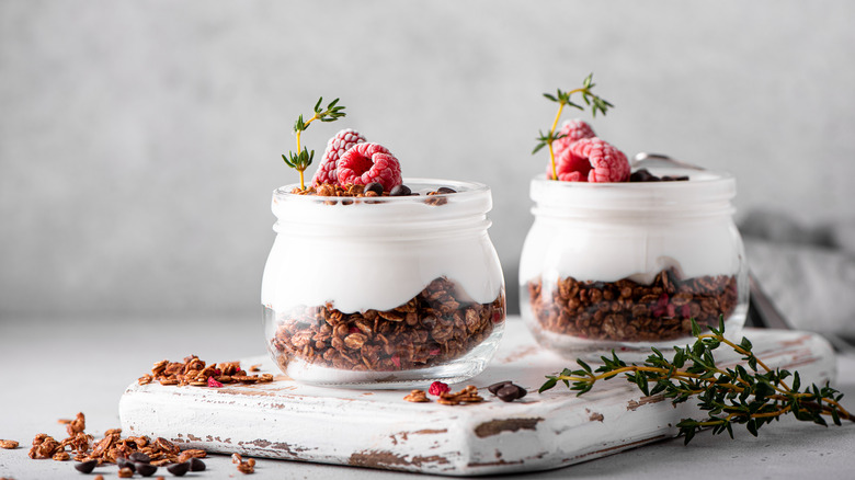 Granola, yogurt, and raspberry parfait