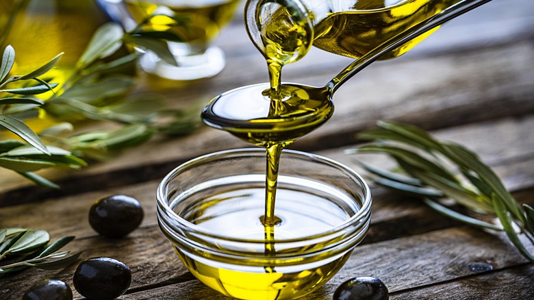 olive oil in bowl