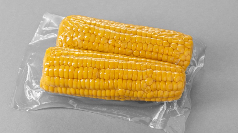 Sous vide corn 