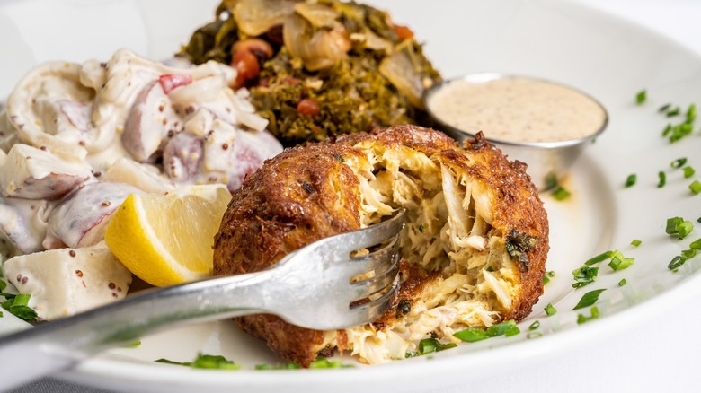 Gertrude's crab cake platter