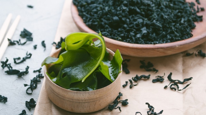 Fresh and dried wakame