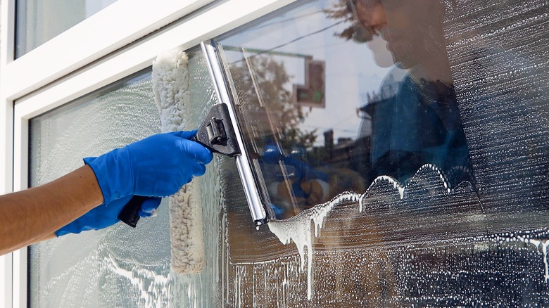 window washing 