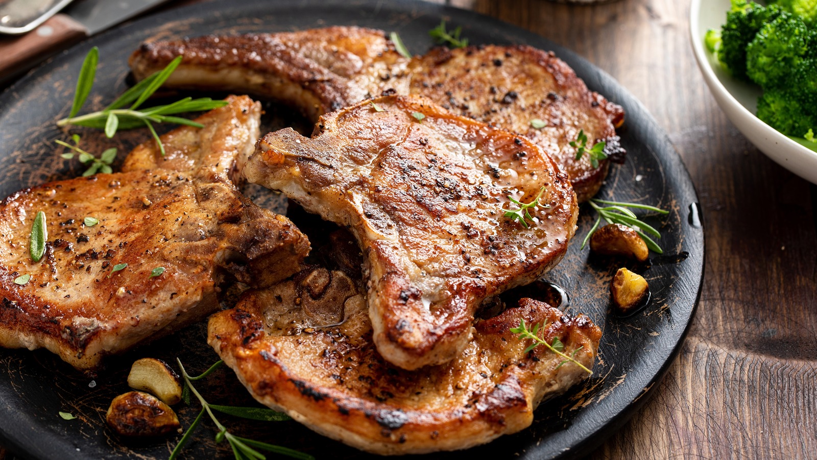 1600px x 901px - 12 Ways To Add More Flavor To Pork Chops