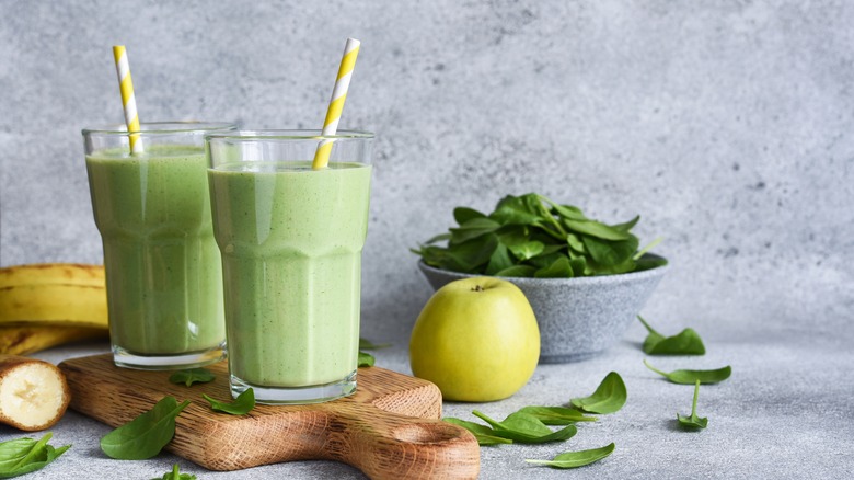 creamy green smoothies 