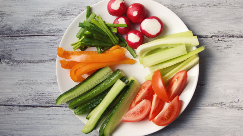 Raw cut vegetables