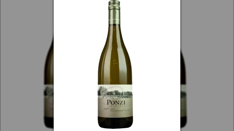 bottle of Ponzi Pinot Gris