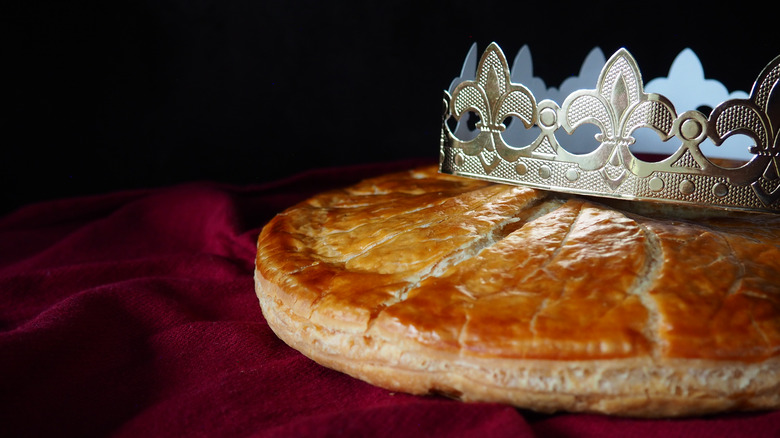 Limoux King Cake with crown