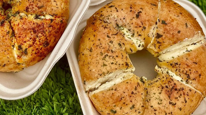 Stuffed cheese bagels