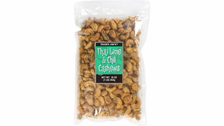 Thai lime and chili cashews bag