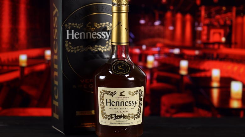 13 Best Drinks To Mix With Hennessy, Ranked