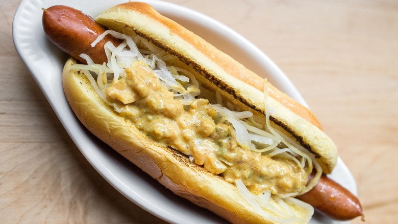 hot dog with sauerkraut 