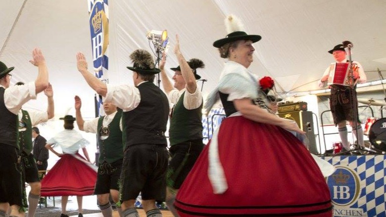 Band and dancers, Leavenworth Oktoberfest