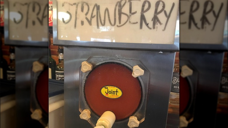 strawberry daiquiri machine