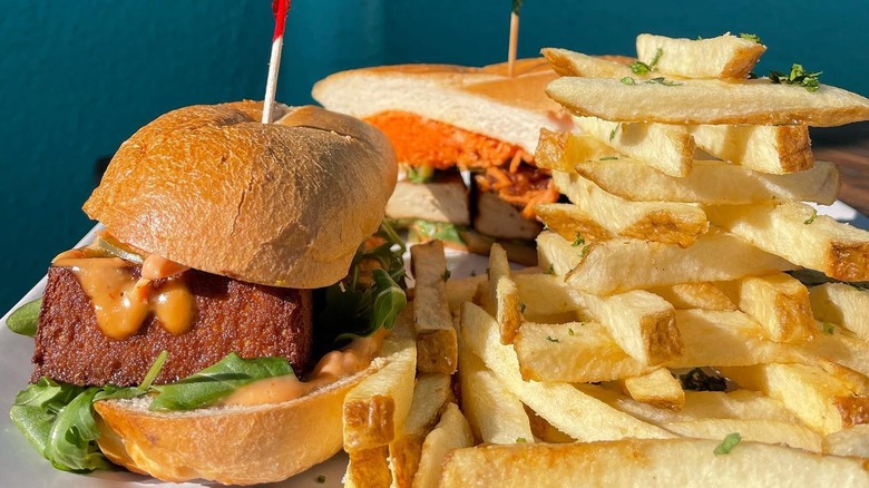 Tofu bahn mi with fries