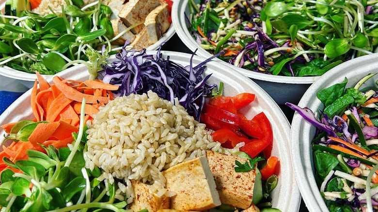 Rice, tofu and salad bowls