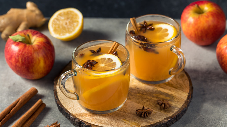 Mulled apple cider