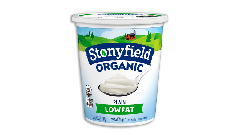 Stonyfield Organic lowfat yogurt pot