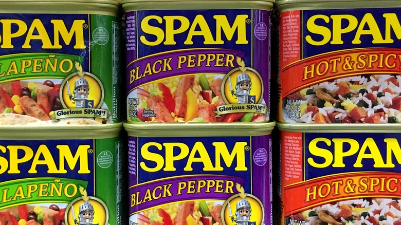 Canned black pepper Spam