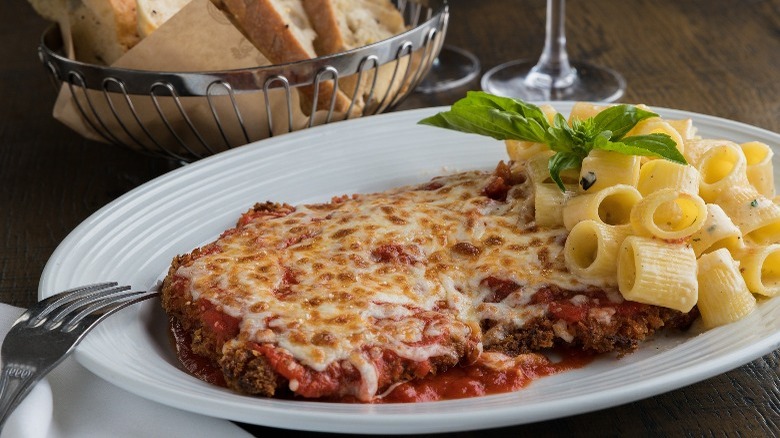 Biaggi's chicken Parmesan