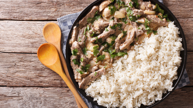 beef stroganoff and rice