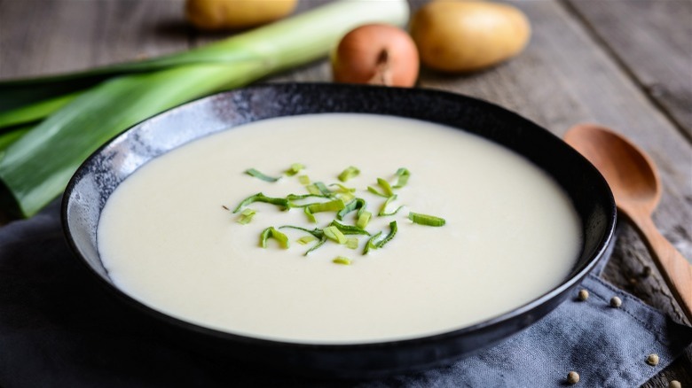 French cold potato and leek soup