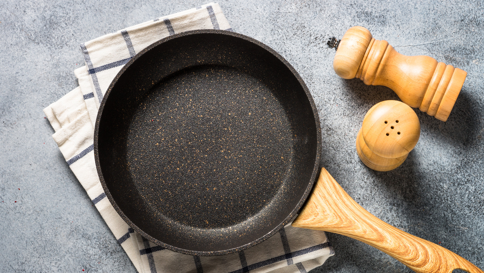 13 Common Mistakes Everyone Makes With Their Nonstick Pans