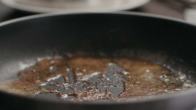 Fat in nonstick pan