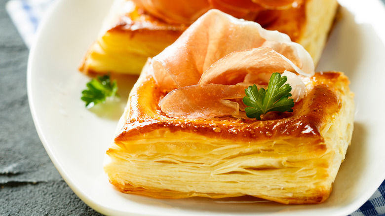 puff pastry square with prosciutto