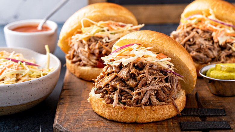 pulled pork sandwiches with coleslaw