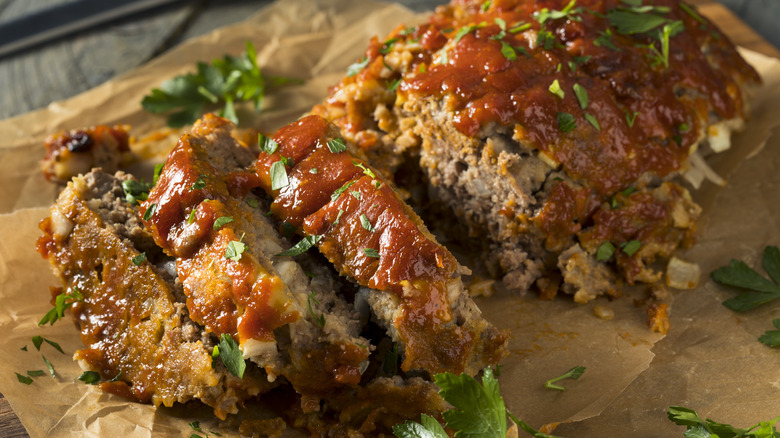 meatloaf cut into slices