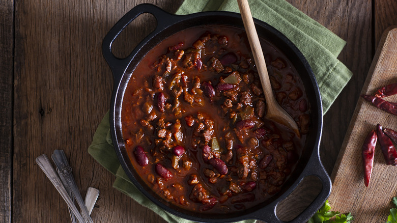 pot chili wooden spoon