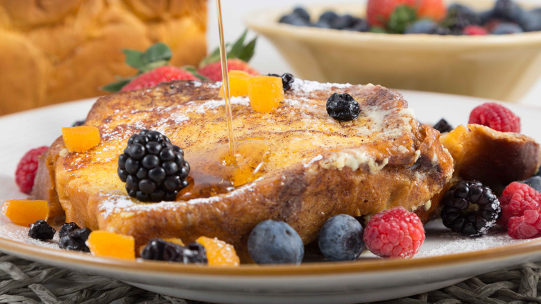 French toast with fruit