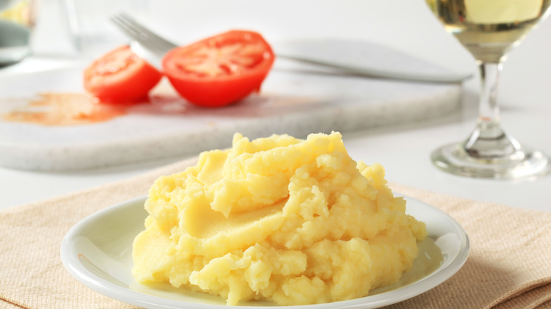 mashed potatoes white wine