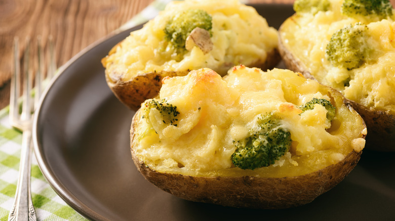 twice baked potatoes broccoli