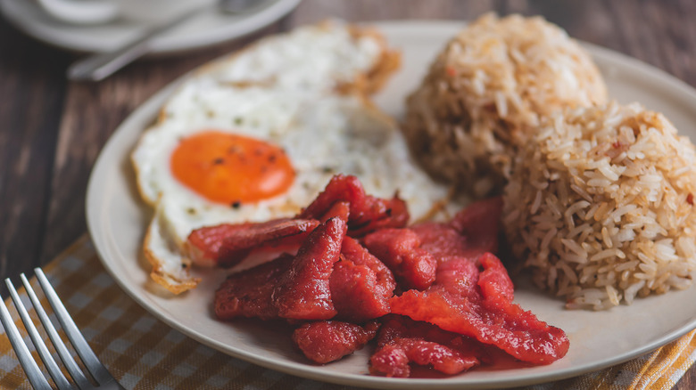 Tocilog breakfast sunny-side up egg